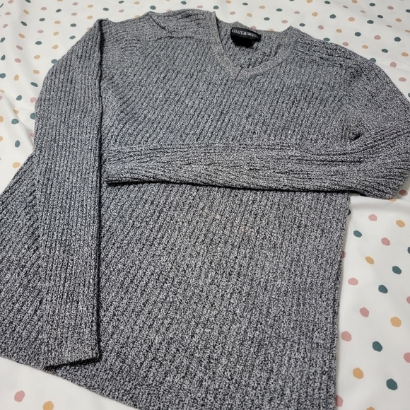 Vintage Le Chateau Ribbed Gray V-Neck Shirt - Picture 5 of 9